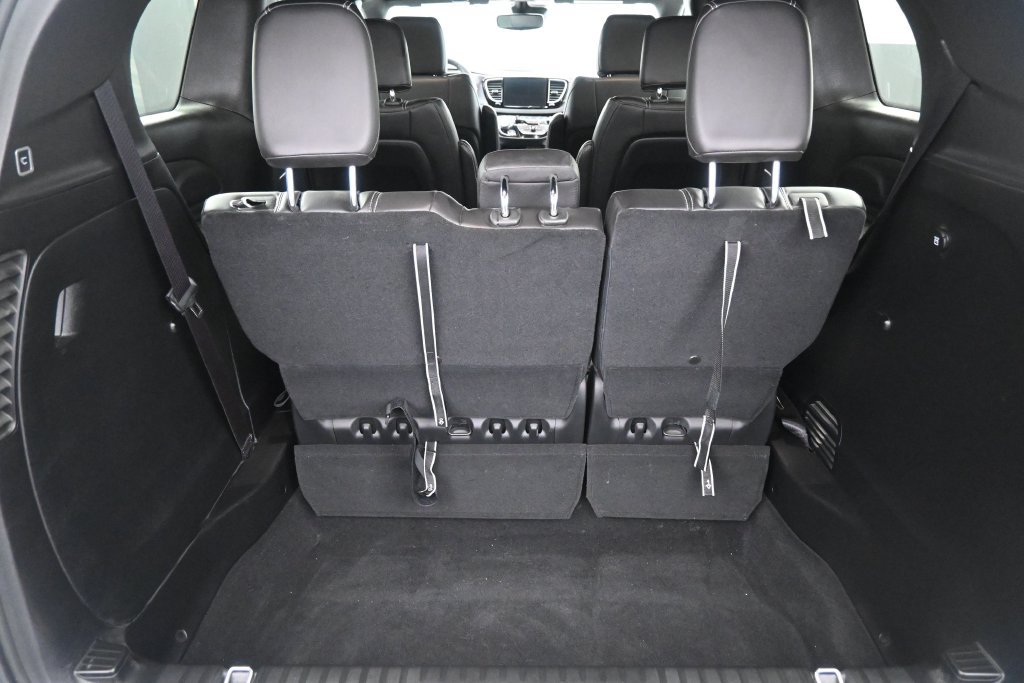 Used 2026 Chrysler Pacifica Select FWD image 27