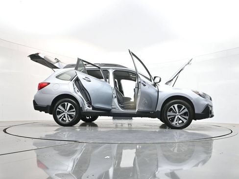 Used 2019 Subaru Outback 3.6R Limited w/ Popular Package #2 AWD/4WD image 63