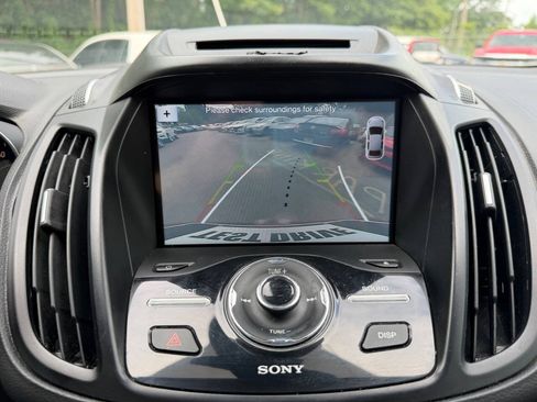 Used 2017 Ford Escape Titanium w/ Equipment Group 301A FWD image 29