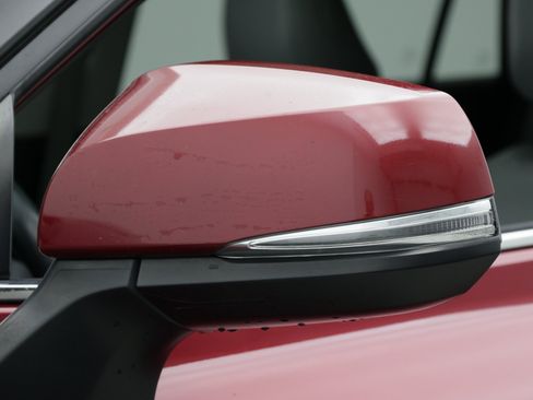 Used 2022 Toyota Highlander XLE FWD image 14