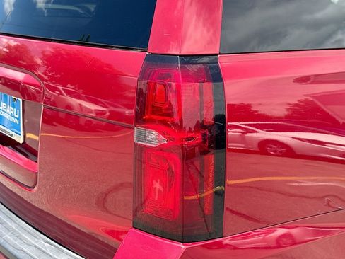 Used 2015 Chevrolet Suburban LT RWD image 34