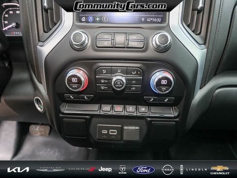 Used 2022 GMC Sierra 1500 Elevation image 18