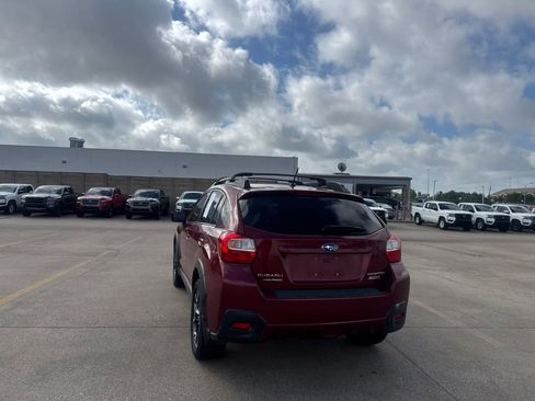 Used 2017 Subaru Crosstrek 2.0i Premium w/ Moonroof Package AWD/4WD image 15
