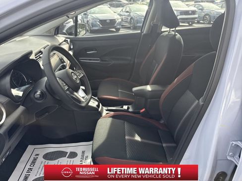 New 2025 Nissan Versa SR w/ Trunk Package image 15