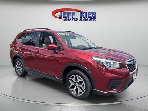 Used 2019 Subaru Forester Premium w/ All-Weather Package AWD/4WD image 3