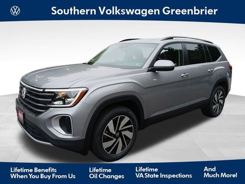New 2026 Volkswagen Atlas SE FWD image 1