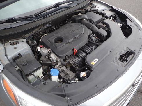 Used 2015 Hyundai Sonata SE FWD image 20