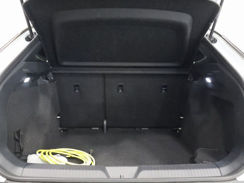 Used 2022 Volkswagen ID.4 Pro image 26