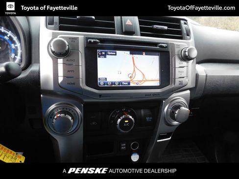 Used 2016 Toyota 4Runner SR5 Premium image 7