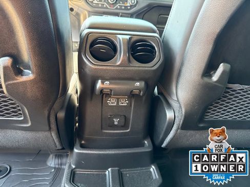 Certified 2024 Jeep Wrangler Unlimited Rubicon AWD/4WD image 11