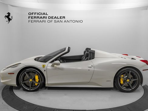 Certified 2014 Ferrari 458 Spider image 3