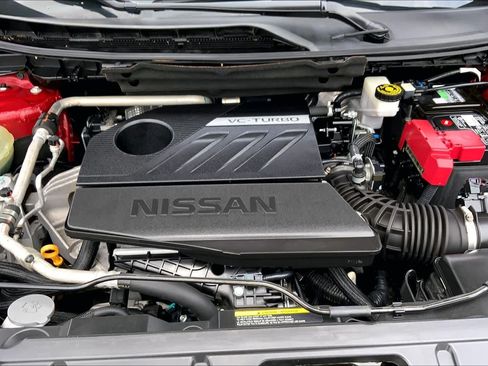 Used 2022 Nissan Rogue SV w/ SV Premium Package FWD image 32