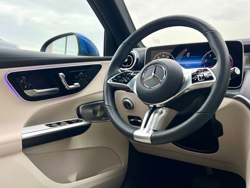 Certified 2024 Mercedes-Benz GLC 300 4MATIC image 15