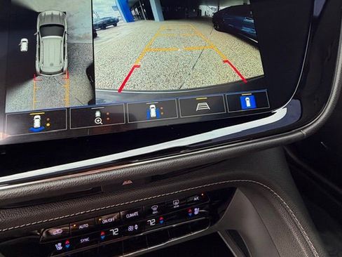 Certified 2022 Buick Envision Avenir w/ Technology Package II image 13