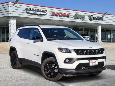 New 2026 Jeep Compass Latitude image 1