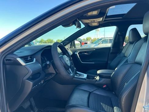 Used 2020 Toyota RAV4 XSE AWD/4WD image 25