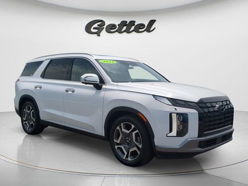 Used 2023 Hyundai Palisade SEL AWD/4WD image 3