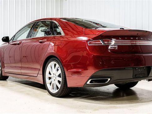 Used 2016 Lincoln MKZ w/ Equipment Group 200A Select FWD image 5