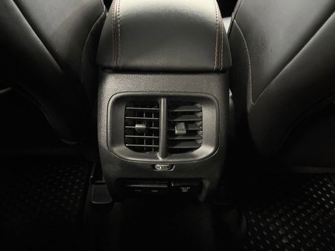 Used 2020 Jeep Cherokee Trailhawk w/ Cold Weather Group image 31