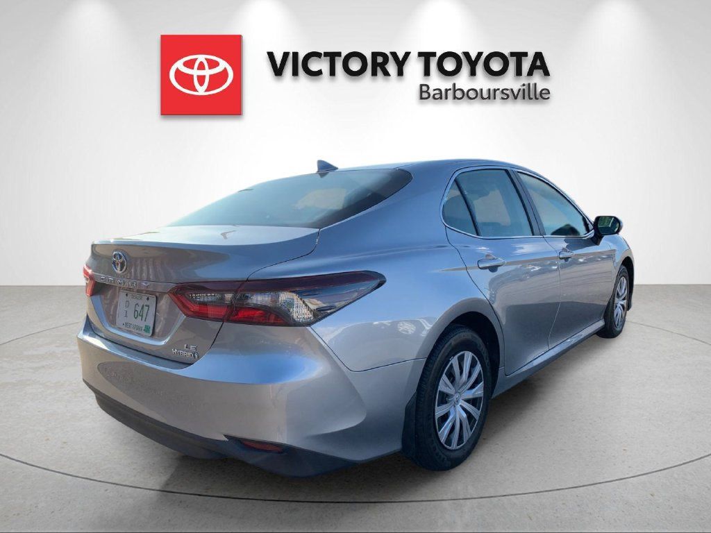 Used 2024 Toyota Camry LE FWD image 7