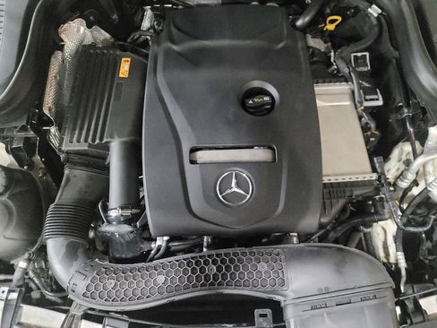 Used 2018 Mercedes-Benz GLC 300 image 30