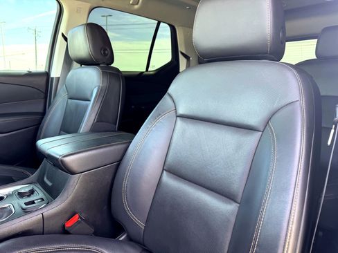 Used 2021 Chevrolet Traverse Premier w/ Redline Edition image 13