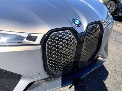 Used 2023 BMW iX xDrive50 w/ Premium Package image 6