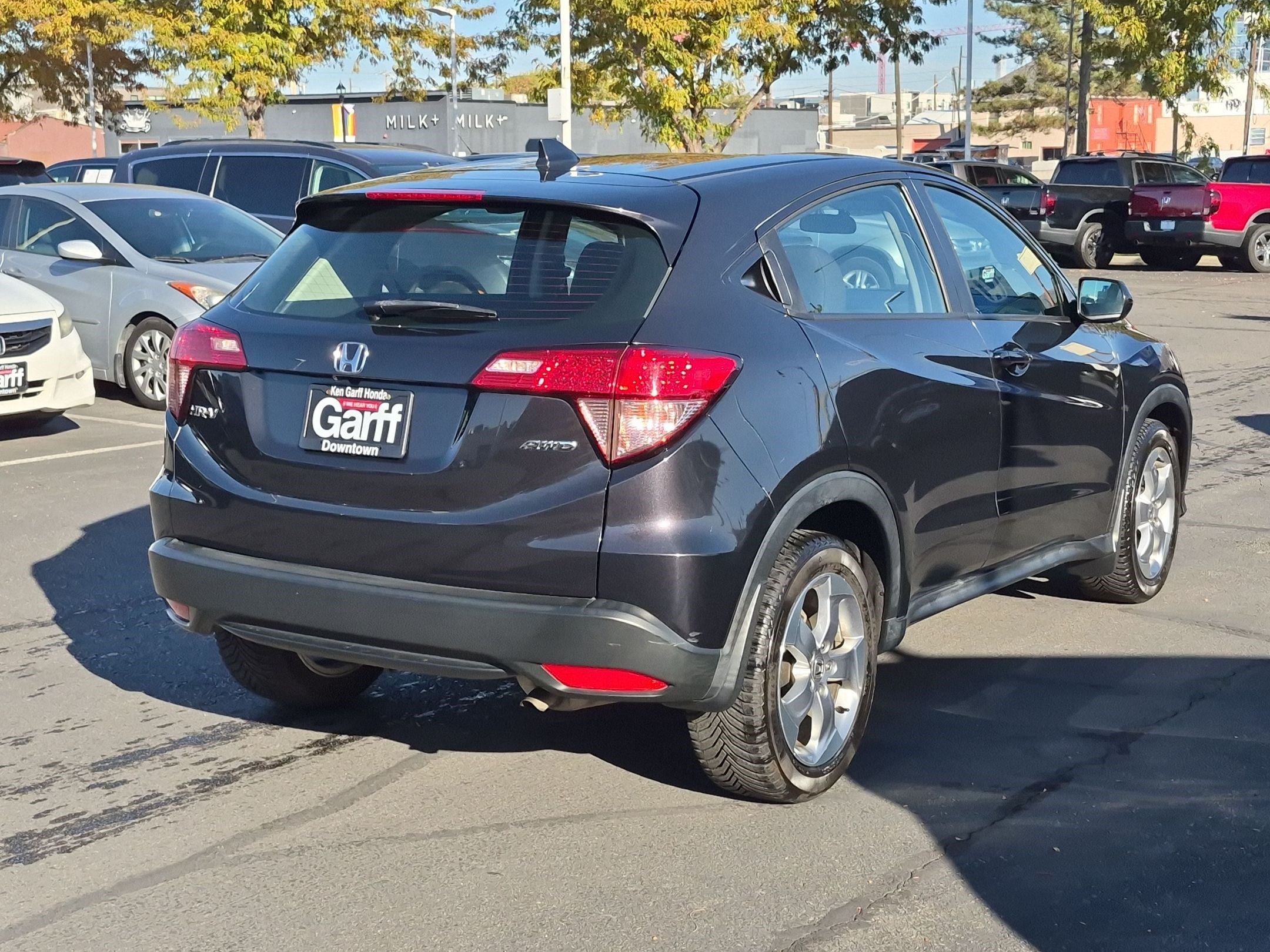 Used 2017 Honda HR-V LX image 3