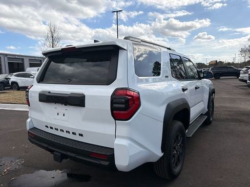 Used 2025 Toyota 4Runner SR5 image 11