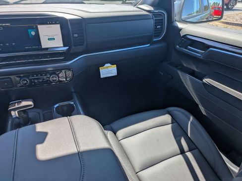 New 2026 Chevrolet Silverado 1500 LT Trail Boss w/ Convenience Package II AWD/4WD image 17
