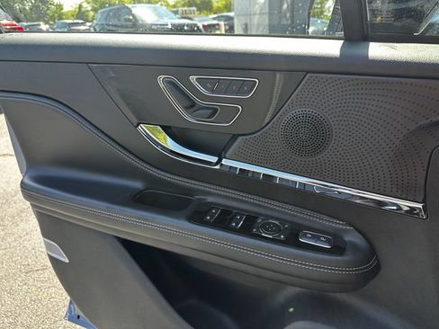 Certified 2023 Lincoln Corsair AWD image 31