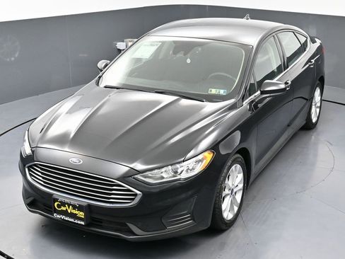 Used 2020 Ford Fusion SE image 43