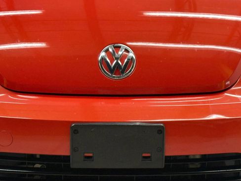 Used 2017 Volkswagen Beetle 1.8T S image 5