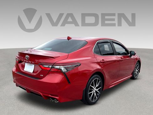 Used 2022 Toyota Camry SE image 23