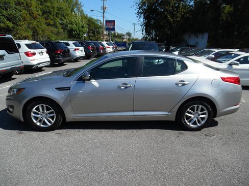 Used 2012 Kia Optima LX w/ Convenience Pkg image 2