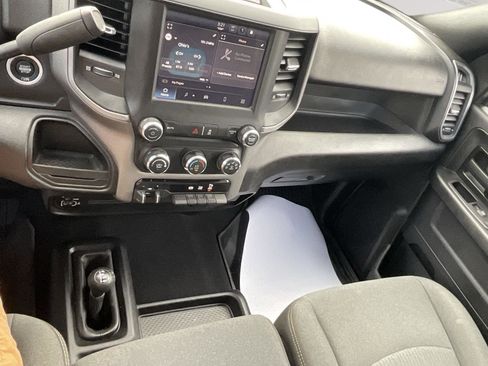 Used 2024 RAM 3500 Tradesman w/ Chrome Appearance Group image 25