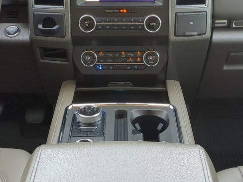 Certified 2020 Ford Expedition XLT w/ Equipment Group 202A AWD/4WD image 17