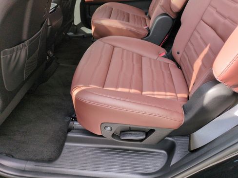 Used 2025 Kia Telluride SX Prestige image 36