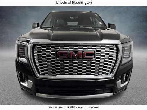 Used 2023 GMC Yukon XL Denali w/ Denali Reserve Package AWD/4WD image 10
