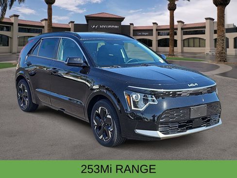 Used 2023 Kia Niro Wind FWD image 2