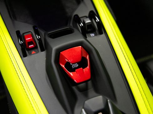 Used 2026 Lamborghini Temerario AWD/4WD image 42