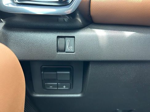 Used 2026 GMC Canyon AT4 AWD/4WD image 50