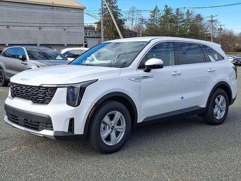New 2026 Kia Sorento LX FWD image 2
