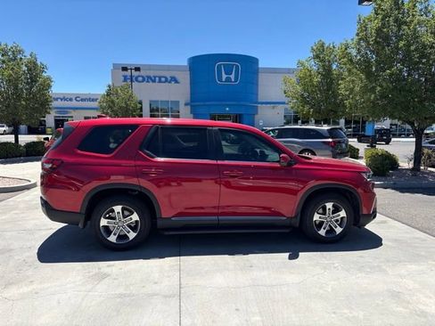 Certified 2025 Honda Pilot EX-L image 5