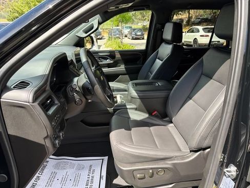 Used 2024 Chevrolet Tahoe LT w/ Luxury Package AWD/4WD image 9