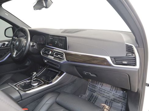 Used 2023 BMW X5 xDrive40i w/ Premium Package AWD/4WD image 41