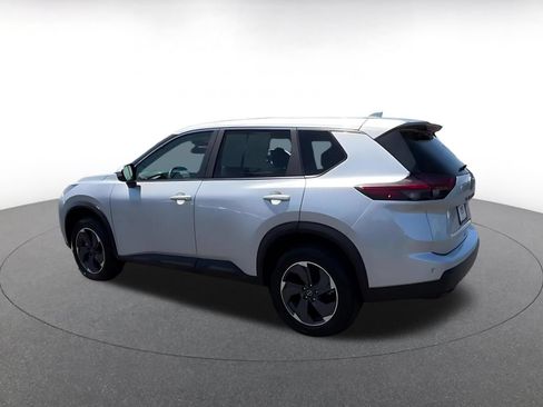 Used 2025 Nissan Rogue SV FWD image 10