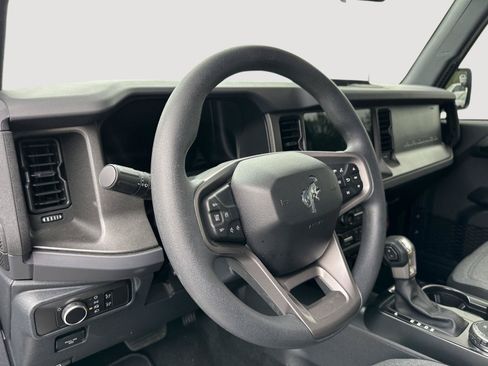 Used 2025 Ford Bronco 4-Door AWD/4WD image 11