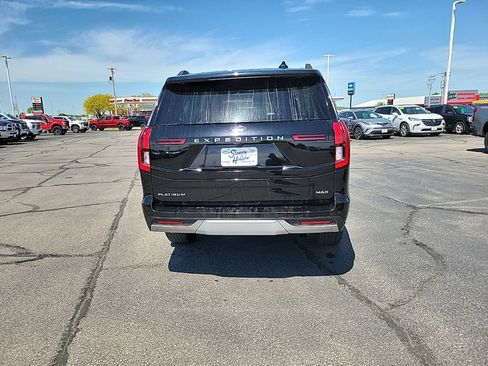 Used 2025 Ford Expedition Max Platinum AWD/4WD image 5