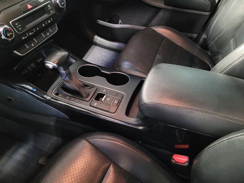 Used 2019 Kia Sorento EX FWD image 26